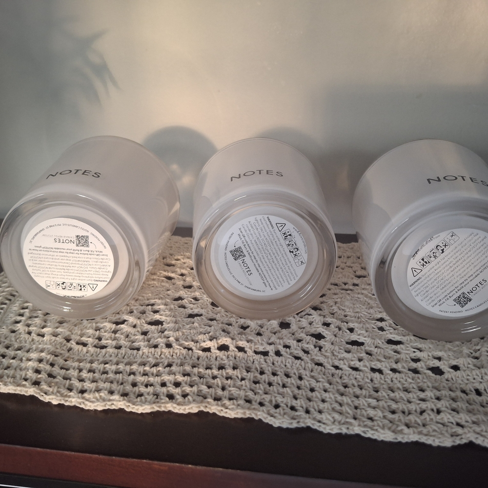 White Notes Candle - Picture 9 of 12